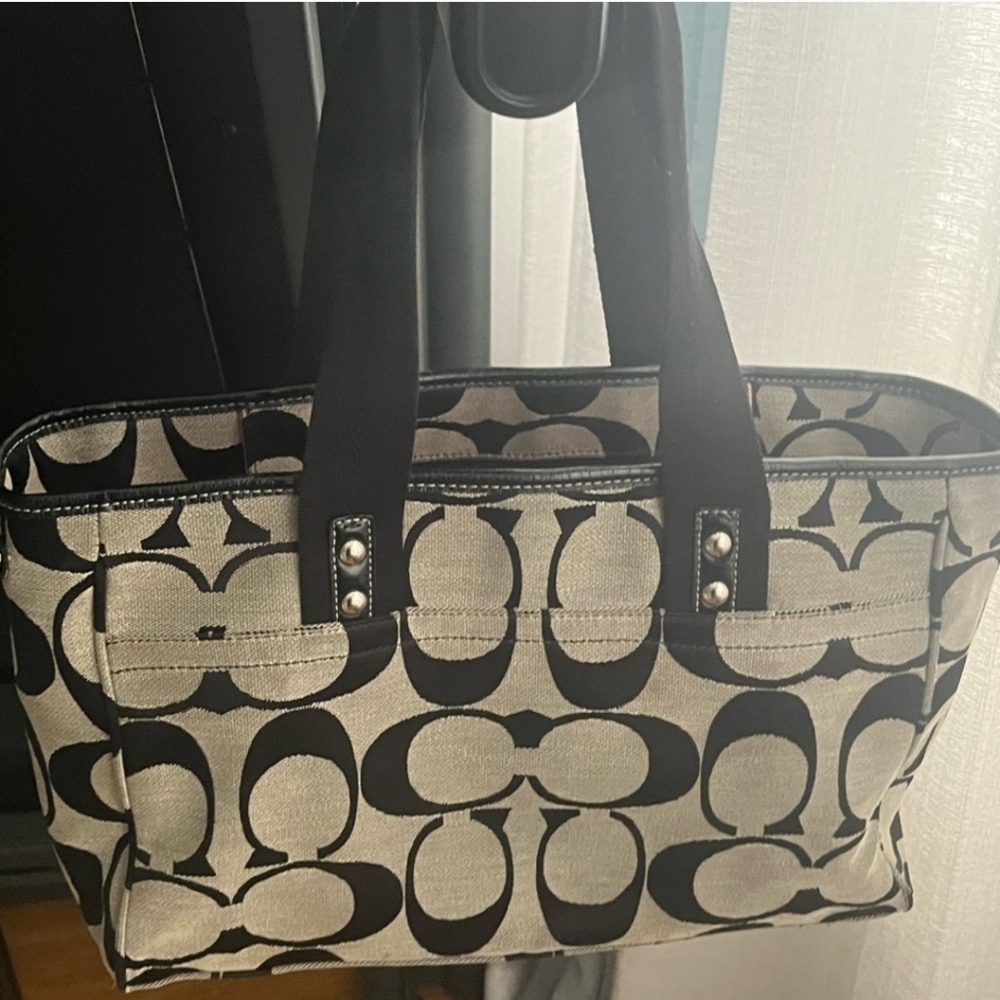 Coach Signature C Canvas Bag...EUC - Picture 4 of 11